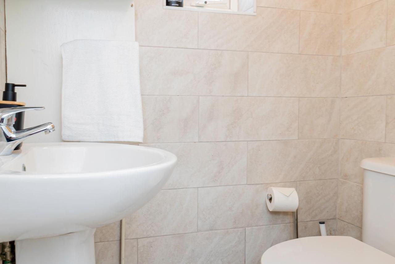 Charming 2-Bedroom Flat With A Garden And Free Parking At Abingdon Oksford Zewnętrze zdjęcie